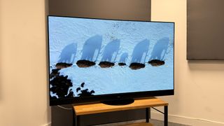 4K TV: Panasonic MZ980
